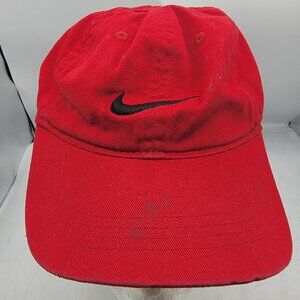 Nike Kids Red Baseball Hat Cap Adjustable Strap Outdoors Casual Lightweight